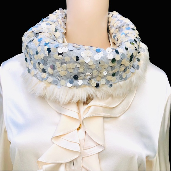 Cream faux fur and silver sequin neck warmer NWT - Picture 9 of 13